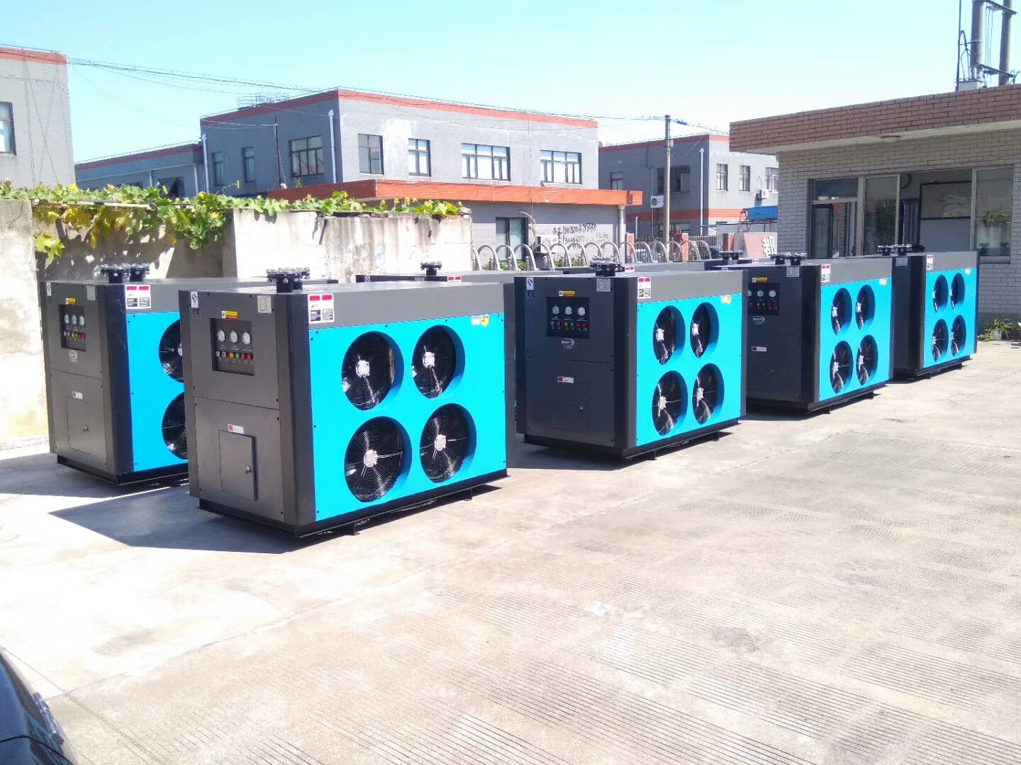 冷干機冷媒低壓的調節方法？