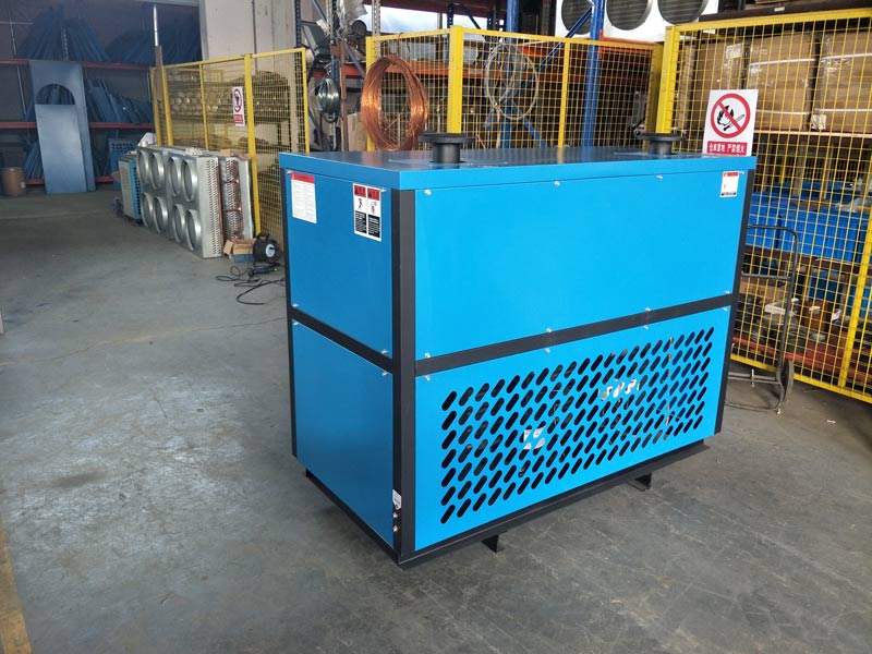 永磁變頻螺桿空壓機該怎么選擇冷干機？