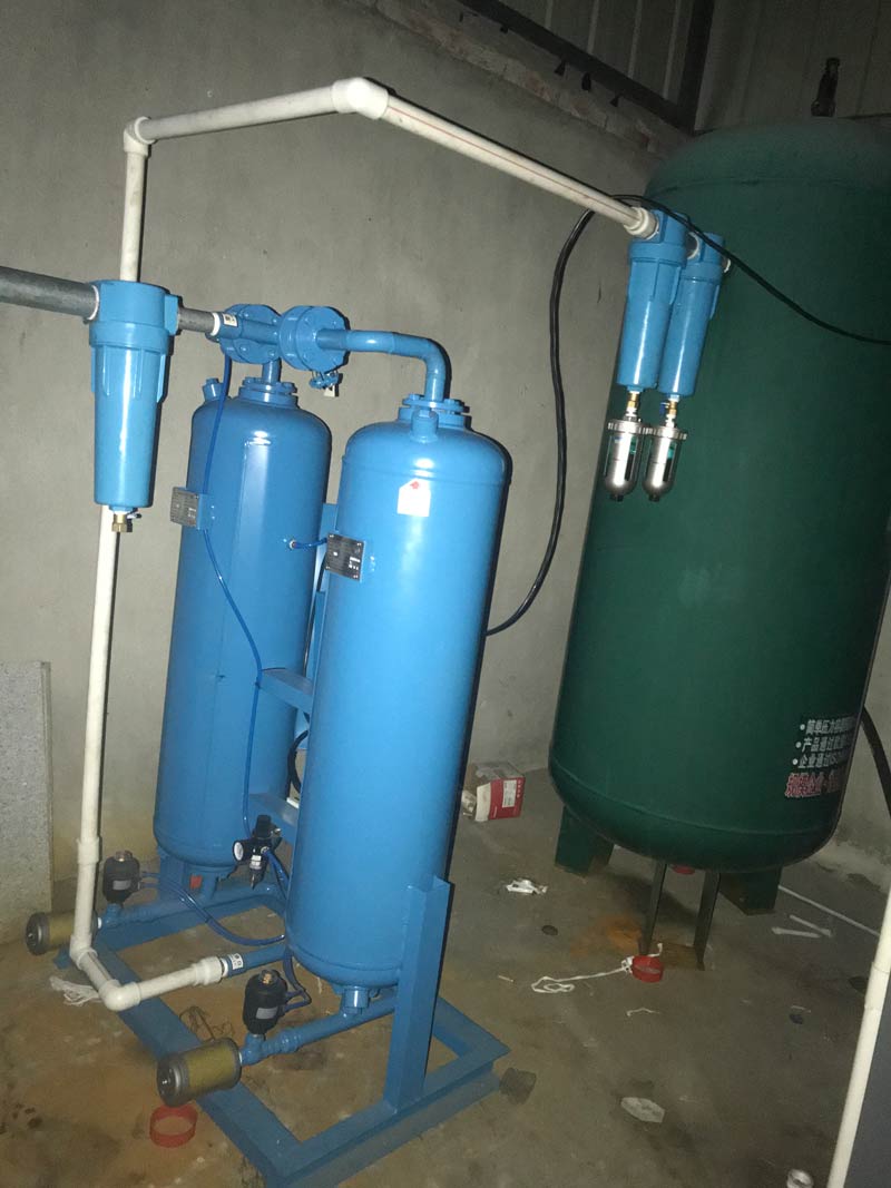 為什么在吸附干燥機(jī)進(jìn)氣口要裝設(shè)過濾器？